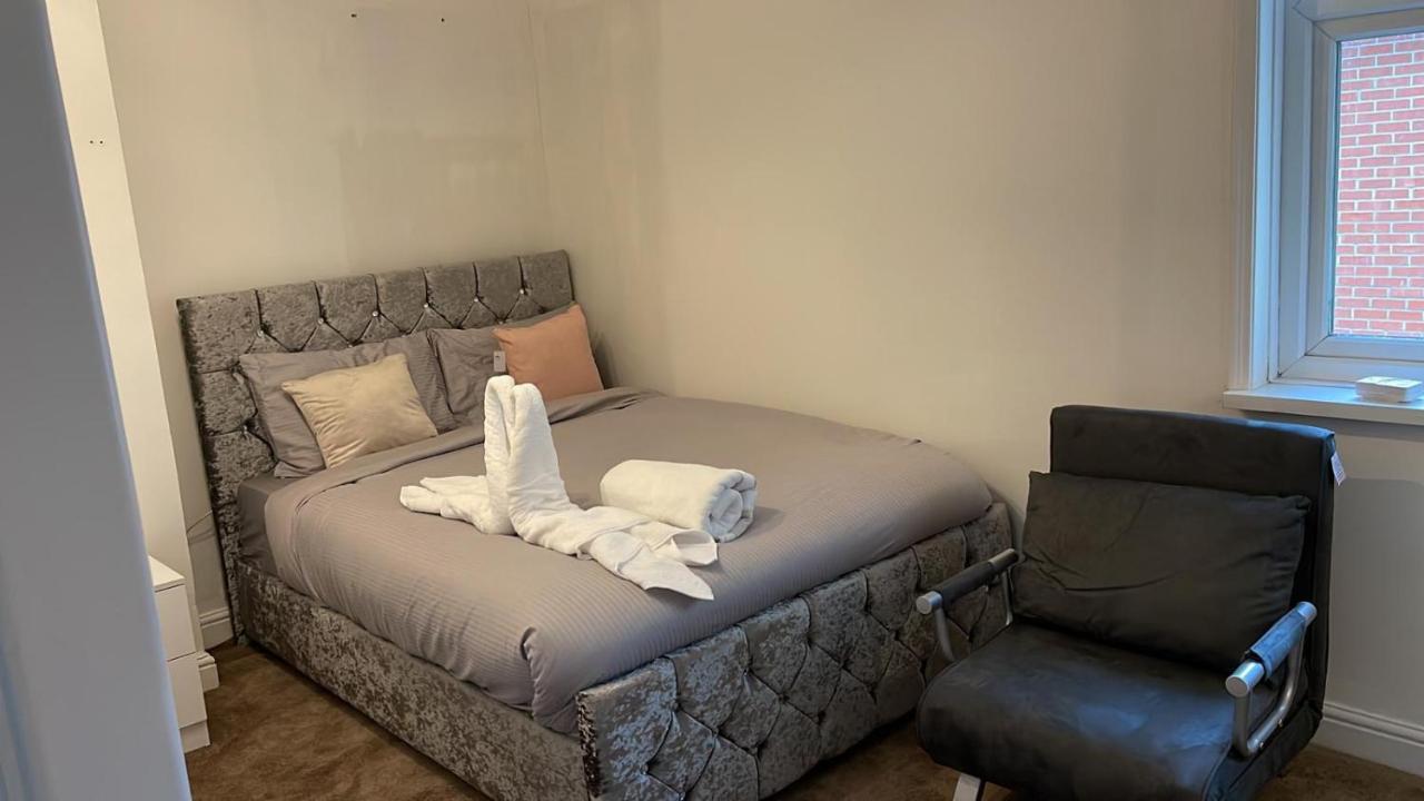Alder En-Suites Self-Catering With Private Shower 1 Саутхамптън Екстериор снимка