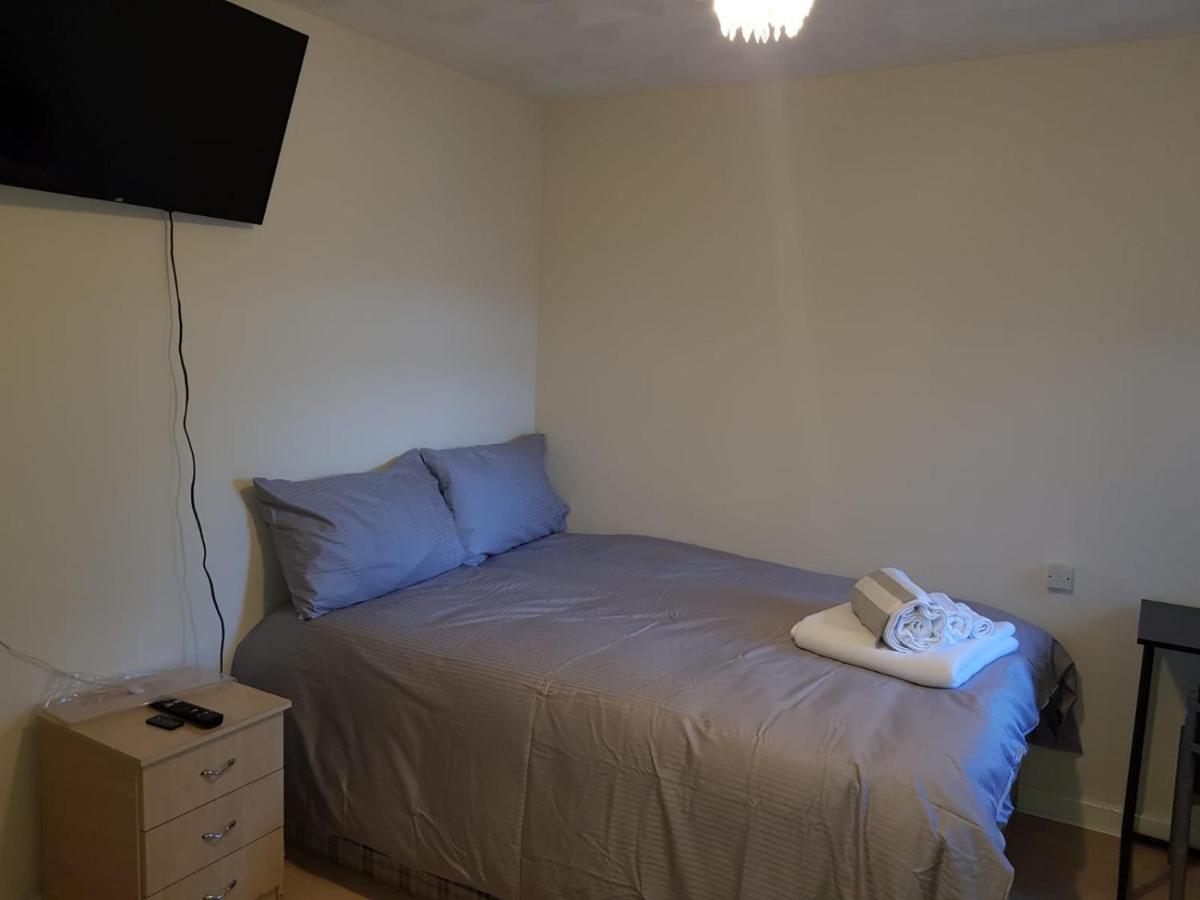 Alder En-Suites Self-Catering With Private Shower 1 Саутхамптън Екстериор снимка